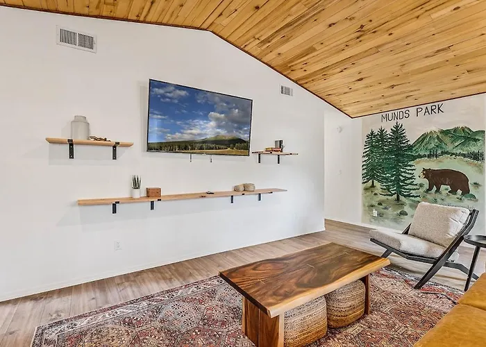Holiday home Serene Cabin-sauna-game
